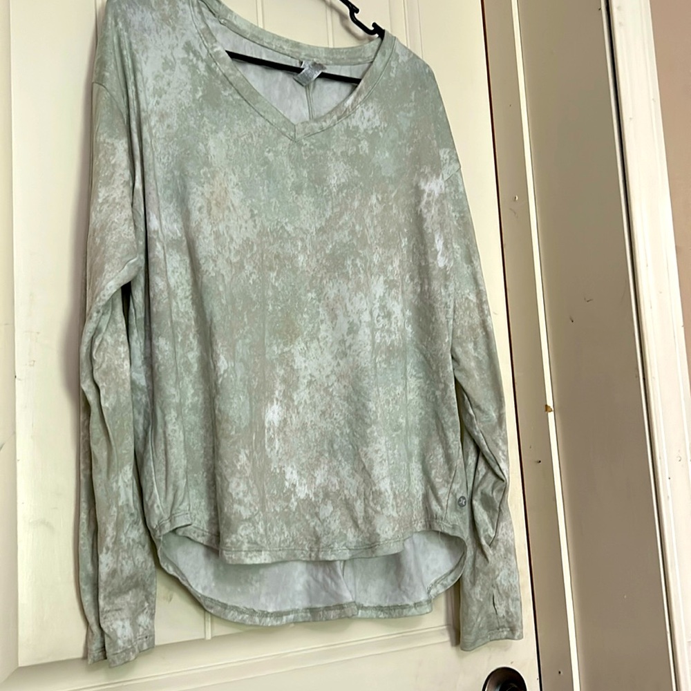 Long sleeve pastel green shirt